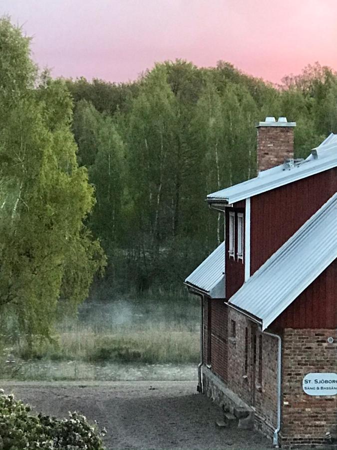 Sjoeborg Saeng & Bassaeng Bed & Breakfast Munka-Ljungby Bagian luar foto